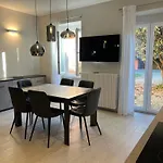 Elegante Corte Con Giardino A 5 Minuti Dal Daire