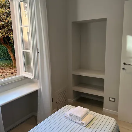 Elegante Corte Con Giardino A 5 Minuti Dal Lägenhet *