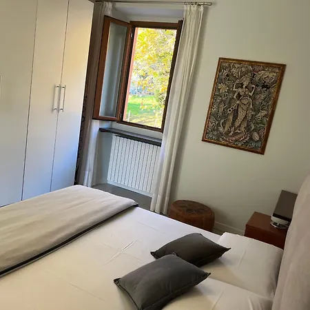 Elegante Corte Con Giardino A 5 Minuti Dal Lägenhet